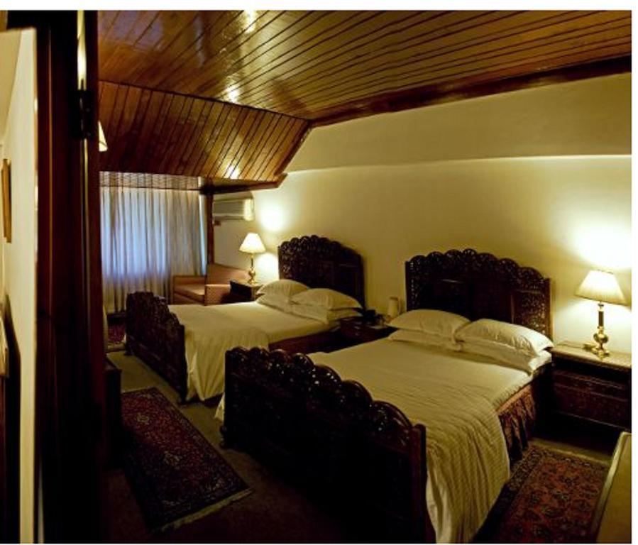 Hotel Broadway Srinagar  Luaran gambar