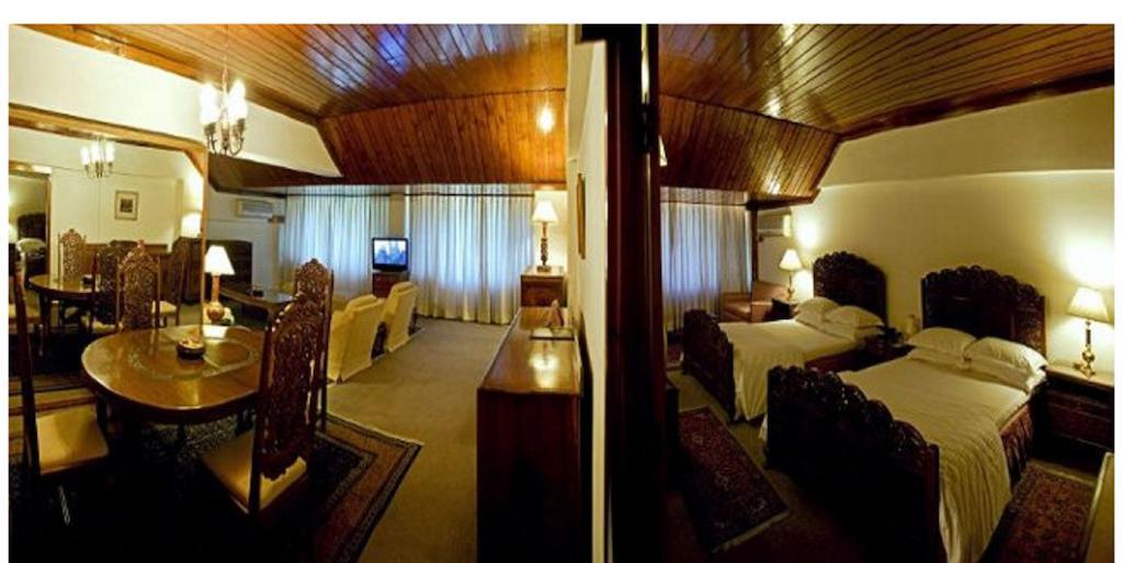 Hotel Broadway Srinagar  Luaran gambar