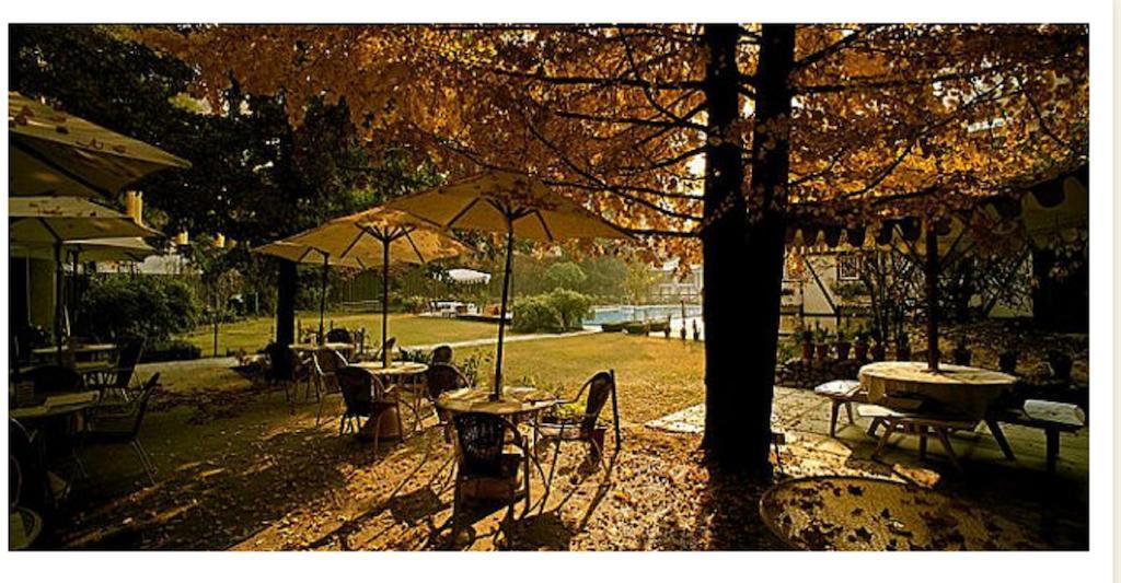 Hotel Broadway Srinagar  Luaran gambar