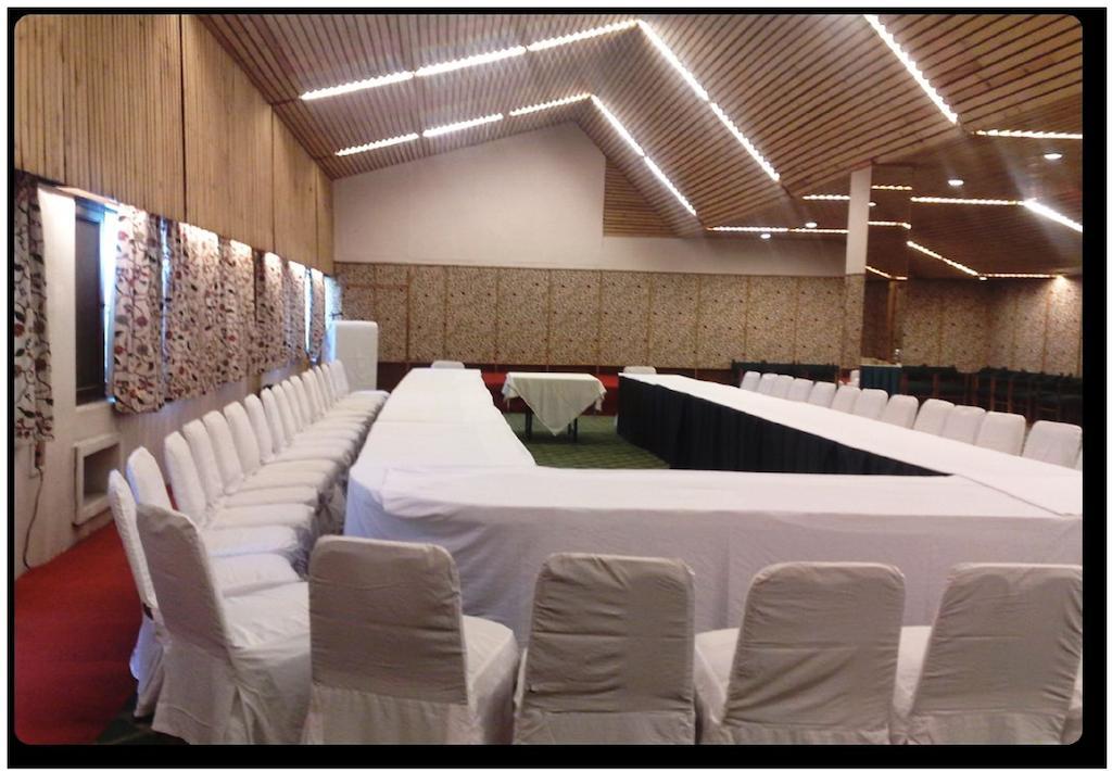 Hotel Broadway Srinagar  Luaran gambar